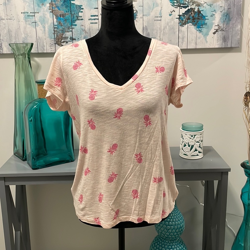 Express pink pineapple tee
